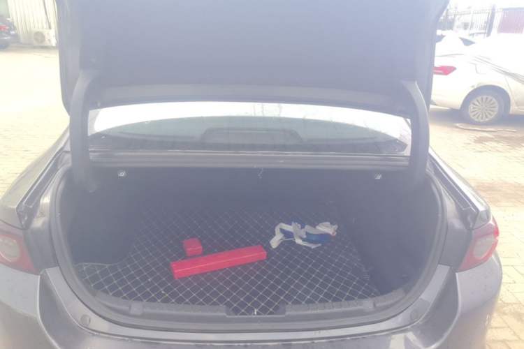 Used Mazda 3 Axela 2021 2.0L Automatic Zhiya Edition Trunk