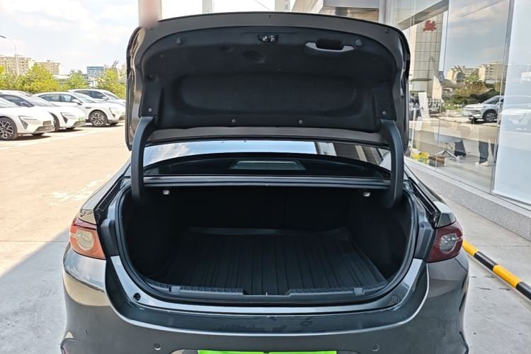 Used Mazda 3 Axela 2021 2.0L Automatic Zhiqing Edition Trunk