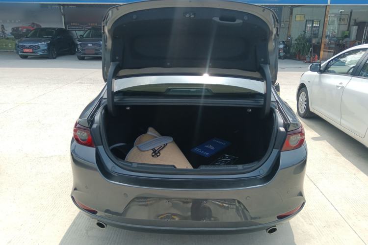 Used Mazda 3 Axela 2021 2.0L Automatic Zhiqing Edition Trunk