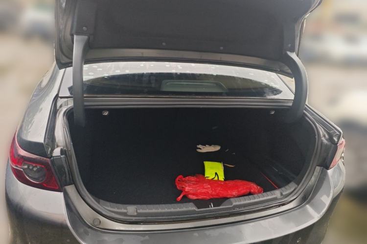 Used Mazda 3 Axela 2021 2.0L Automatic ZhiXuan Edition Trunk