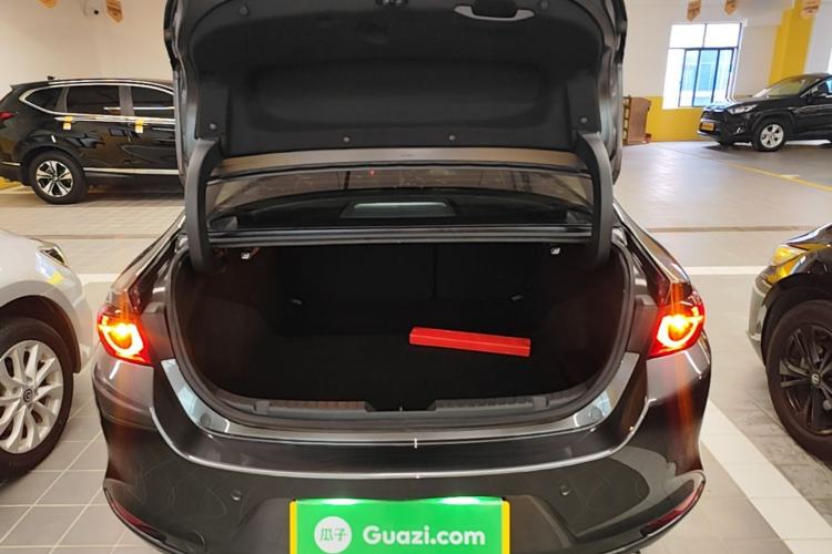 Used Mazda 3 Axela 2021 2.0L Automatic Zhiya Edition Trunk