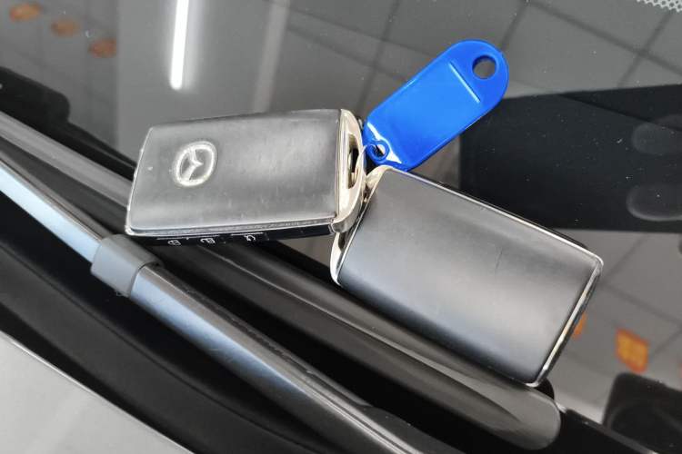 Used Mazda 3 Axela 2021 2.0L Automatic Zhiqing Edition Vehicle Key