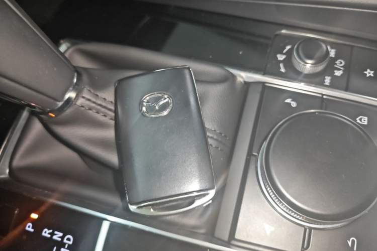Used Mazda 3 Axela 2021 2.0L Automatic Zhiya Edition Vehicle Key