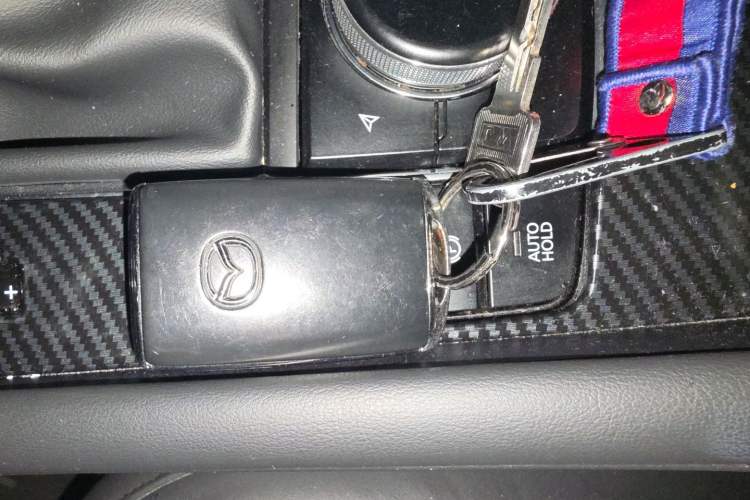 Used Mazda 3 Axela 2021 2.0L Automatic Zhi Rui Edition Vehicle Key