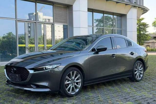Używany Mazda 3 Axela 2021 2.0L Automatic Zhiya Edition