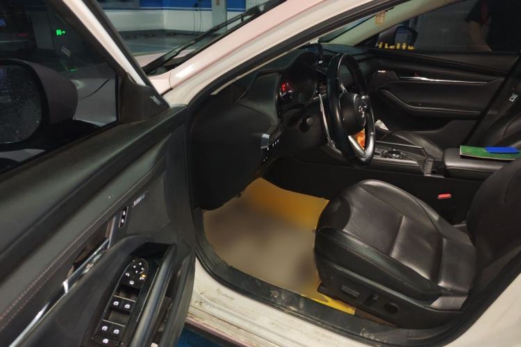 Used Mazda 3 Axela 2021 2.0L Automatic Zhiyao Edition Driver Seat