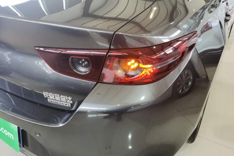 Used Mazda 3 Axela 2021 2.0L Automatic ZhiXuan Edition Exterior 3