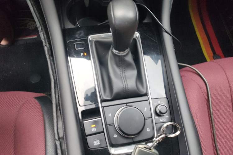 Used Mazda 3 Axela 2021 2.0L Automatic Zhiya Edition Gear Lever
