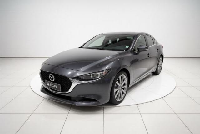 Mazda 3 Axela 2021 2.0L Automatic Zhi Rui Edition с пробегом