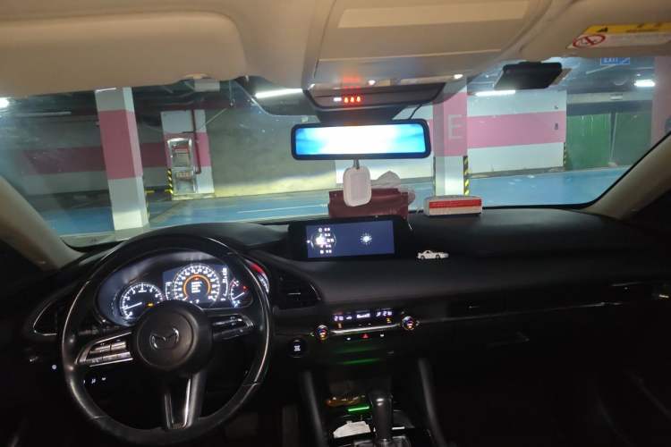 Used Mazda 3 Axela 2021 2.0L Automatic Zhiyao Edition Headliner