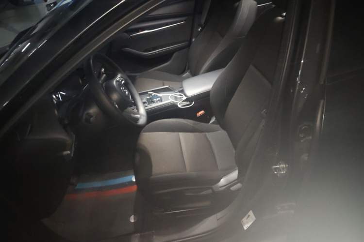 Used Mazda 3 Axela 2021 2.0L Automatic Zhiqing Edition Left Front Seat