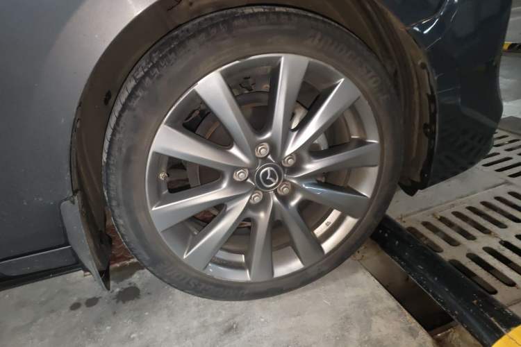 Used Mazda 3 Axela 2021 2.0L Automatic Zhiyao Edition Right Front Wheel Hub