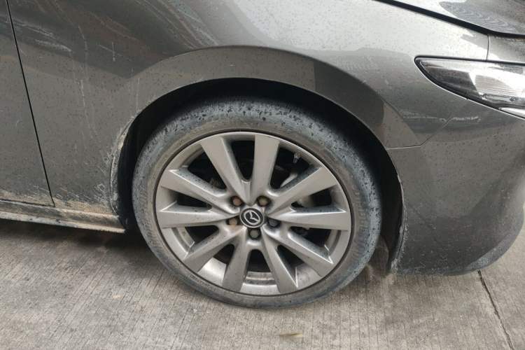 Used Mazda 3 Axela 2021 2.0L Automatic Zhiya Edition Right Front Wheel Hub