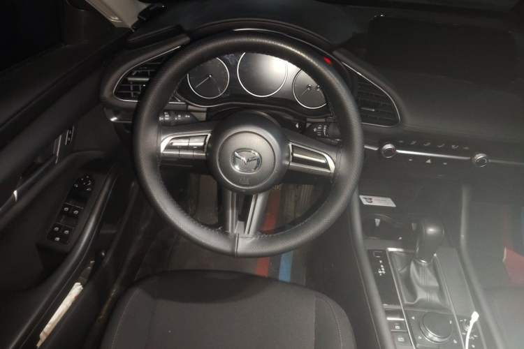 Used Mazda 3 Axela 2021 2.0L Automatic Zhiqing Edition Steering Wheel