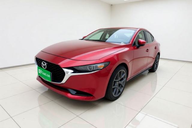 Ojetý Mazda 3 Axela 2021 2.0L Automatic Zhiya Edition
