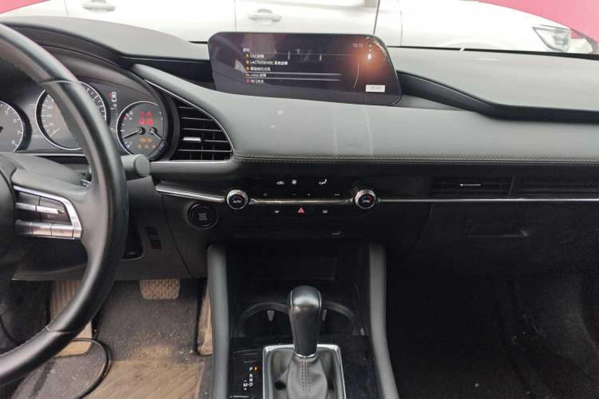 Used Mazda 3 Axela 2021 2.0L Automatic Zhiya Edition Audio And AC Panel