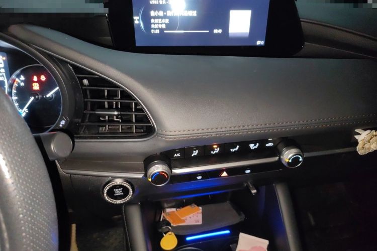 Used Mazda 3 Axela 2021 1.5L Automatic Zhiyue Edition Audio And AC Panel