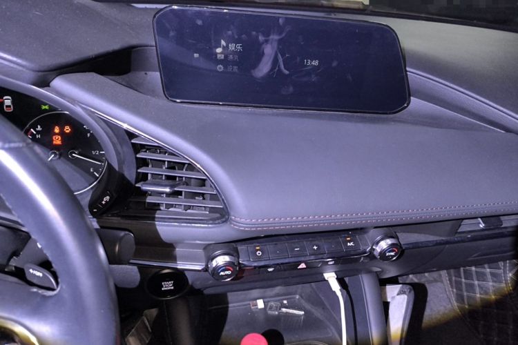 Used Mazda 3 Axela 2021 2.0L Automatic Zhiya Edition Audio And AC Panel