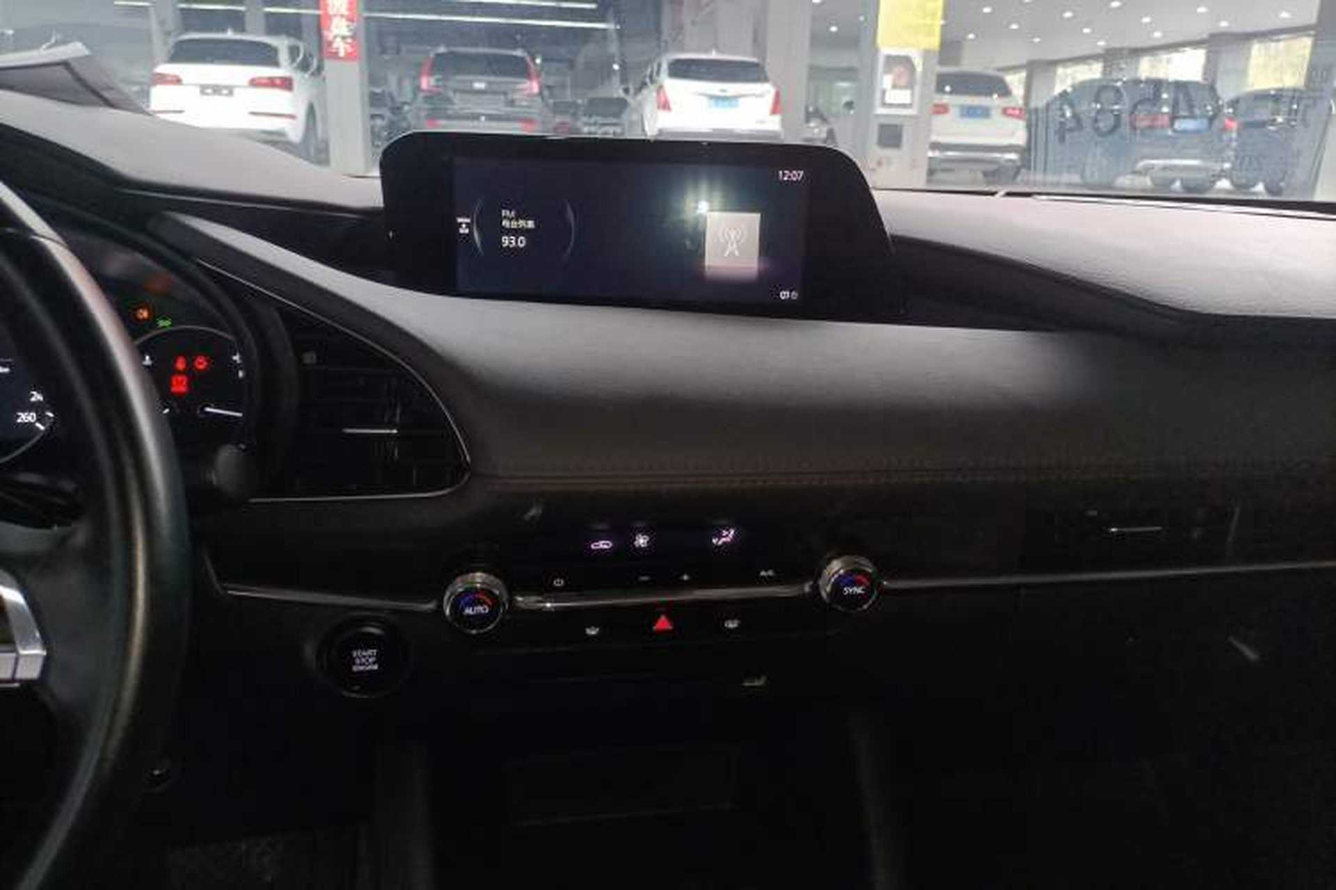 Used Mazda 3 Axela 2021 2.0L Automatic ZhiXuan Edition Audio And AC Panel