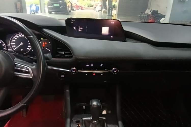 Used Mazda 3 Axela 2021 2.0L Automatic Zhiya Edition Audio And AC Panel