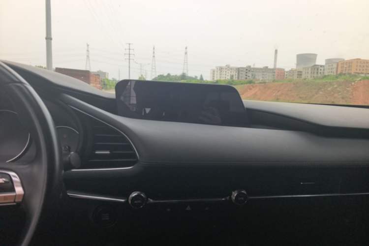Used Mazda 3 Axela 2021 2.0L Automatic Zhiya Edition Audio And AC Panel