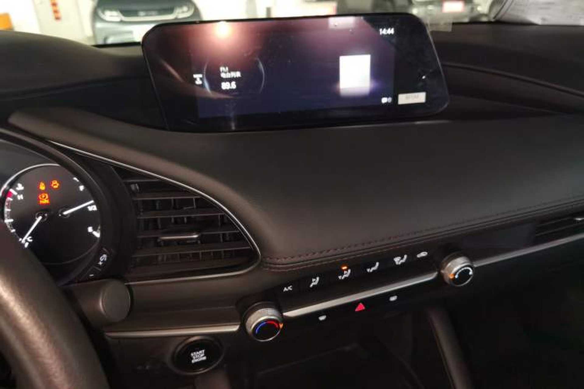 Used Mazda 3 Axela 2021 2.0L Automatic Zhiqing Edition Audio And AC Panel