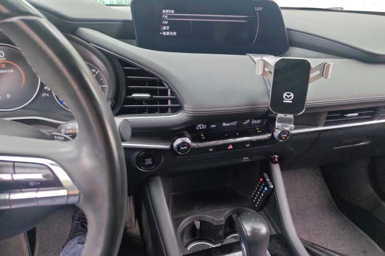 Used Mazda 3 Axela 2021 2.0L Automatic Zhiyao Edition Audio And AC Panel