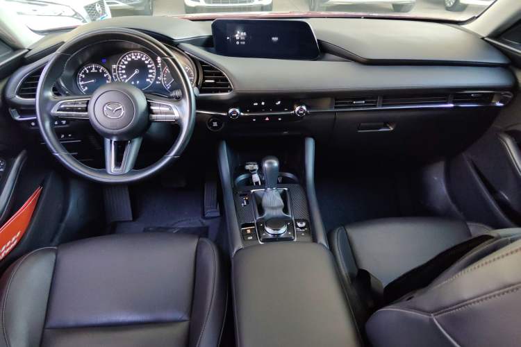 Used Mazda 3 Axela 2021 2.0L Automatic Zhiyao Edition Center Console