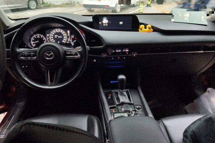 Used Mazda 3 Axela 2021 2.0L Automatic Zhiya Edition Center Console