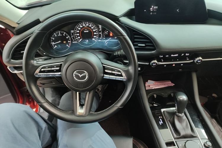 Used Mazda 3 Axela 2021 2.0L Automatic ZhiXuan Edition Center Console
