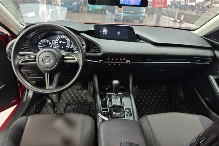 Used Mazda 3 Axela 2021 2.0L Automatic Zhiqing Edition Center Console