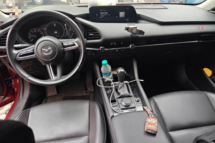 Used Mazda 3 Axela 2021 2.0L Automatic Zhiya Edition Center Console