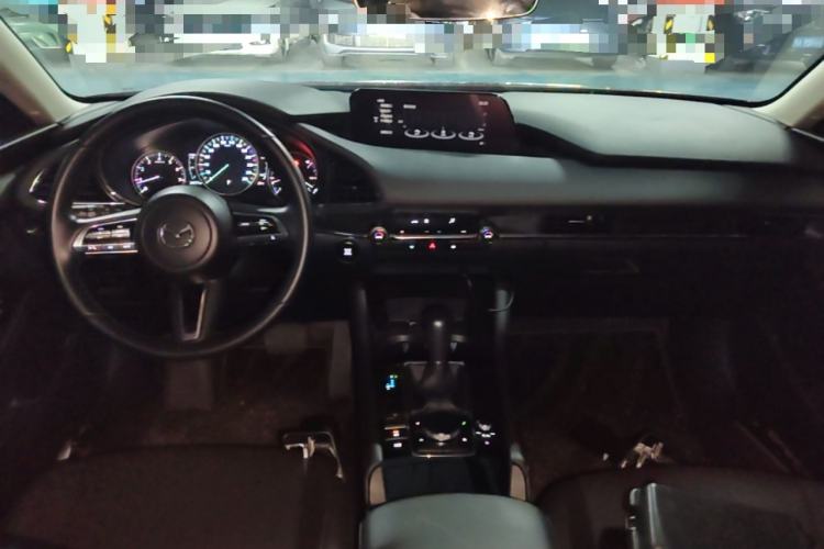 Used Mazda 3 Axela 2021 2.0L Automatic Zhiya Edition Center Console
