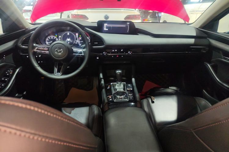 Used Mazda 3 Axela 2021 2.0L Automatic Zhiyao Edition Center Console