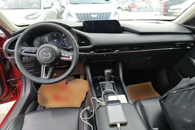 Used Mazda 3 Axela 2021 2.0L Automatic Zhiya Edition Center Console