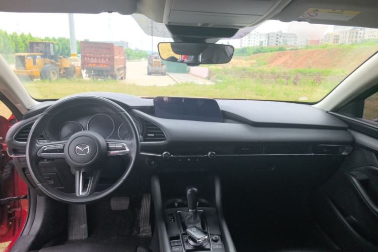 Used Mazda 3 Axela 2021 2.0L Automatic Zhiya Edition Center Console