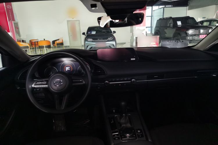 Used Mazda 3 Axela 2021 2.0L Automatic Zhiqing Edition Center Console
