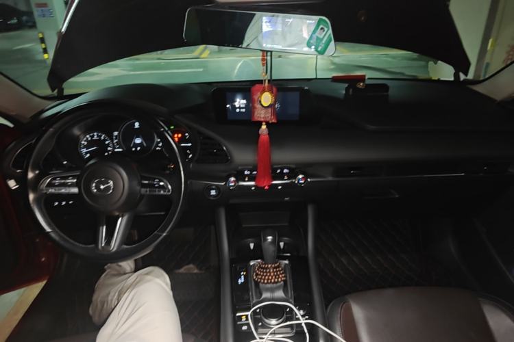 Used Mazda 3 Axela 2021 2.0L Automatic Zhiyao Edition Center Console