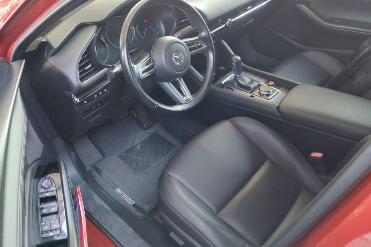 Used Mazda 3 Axela 2021 2.0L Automatic Zhiyao Edition Driver Seat