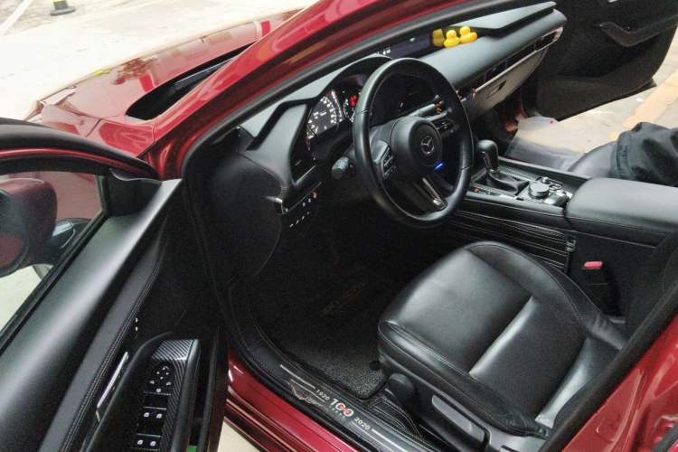 Used Mazda 3 Axela 2021 2.0L Automatic Zhiya Edition Driver Seat