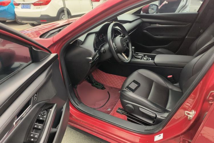 Used Mazda 3 Axela 2021 2.0L Automatic Zhiya Edition Driver Seat
