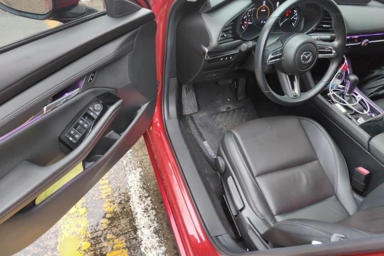 Used Mazda 3 Axela 2021 2.0L Automatic Zhiya Edition Driver Seat