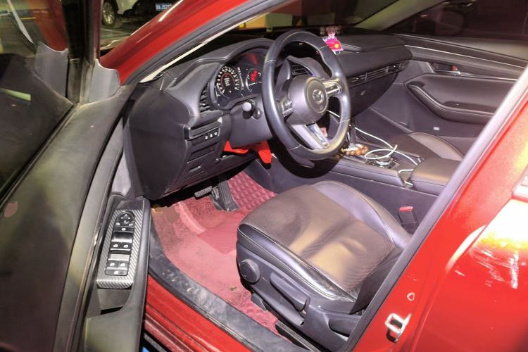 Used Mazda 3 Axela 2021 2.0L Automatic Zhiya Edition Driver Seat