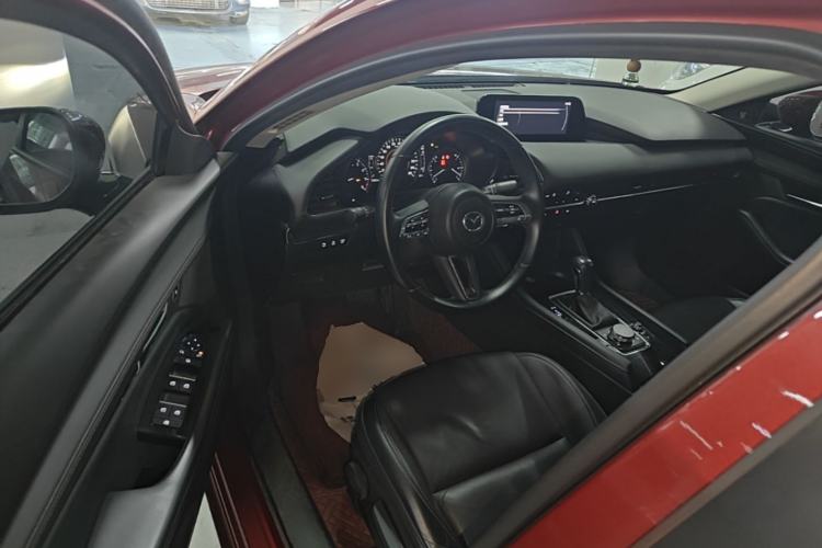 Used Mazda 3 Axela 2021 2.0L Automatic ZhiXuan Edition Driver Seat