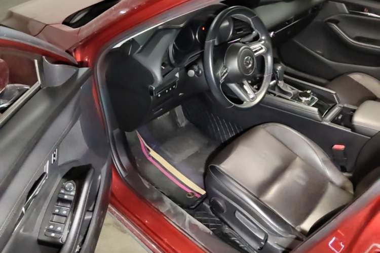 Used Mazda 3 Axela 2021 2.0L Automatic Zhiya Edition Driver Seat