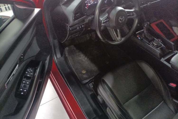 Used Mazda 3 Axela 2021 2.0L Automatic ZhiXuan Edition Driver Seat