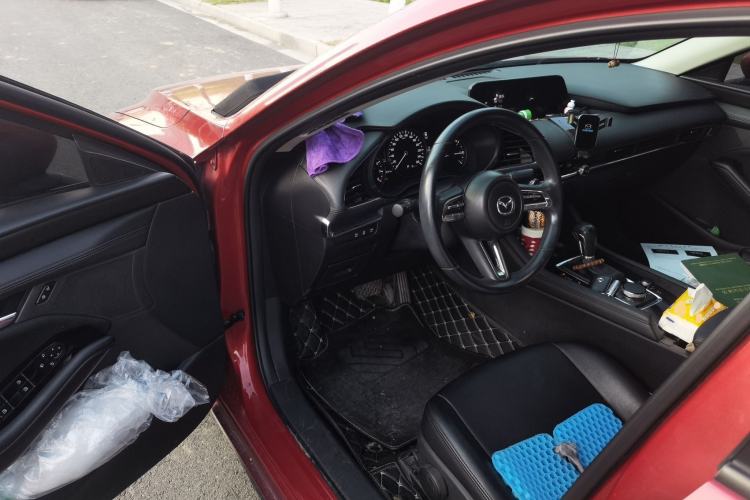 Used Mazda 3 Axela 2021 2.0L Automatic ZhiXuan Edition Driver Seat