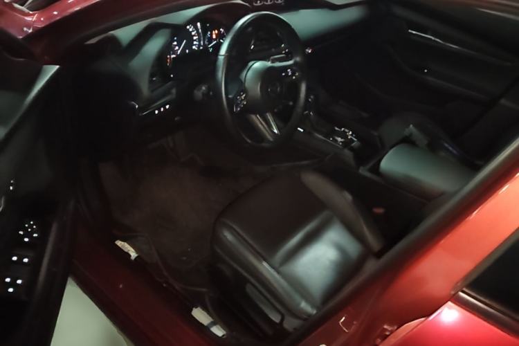 Used Mazda 3 Axela 2021 2.0L Automatic Zhiya Edition Driver Seat
