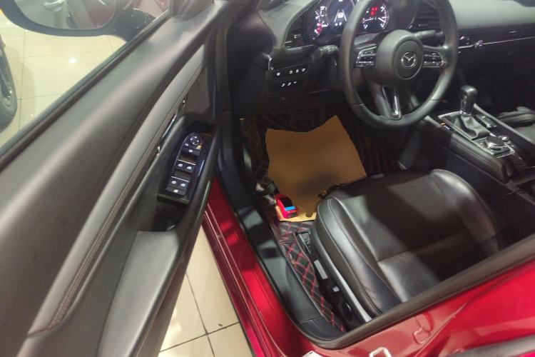 Used Mazda 3 Axela 2021 2.0L Automatic Zhiyao Edition Driver Seat
