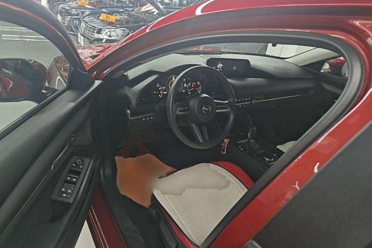 Used Mazda 3 Axela 2021 1.5L Automatic ZhiMei Edition Driver Seat